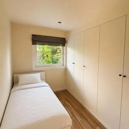 Spacious - 15 Min Walk To Forum Ons Apartment *